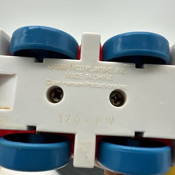 4 Sesame Street Big Bird Elmo Cookie Monster Bakery Crafts 2010 Cake Toppers - Picture 4 of 6